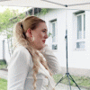 ... Moment bitte