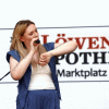 ... Moment bitte